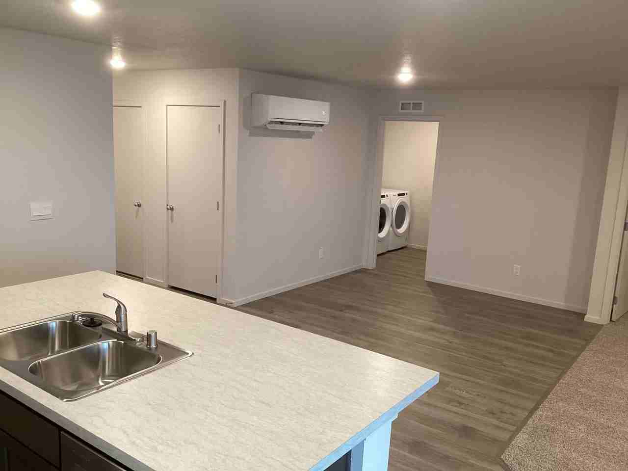 133 S Panda Ct - Photo 2 of 19