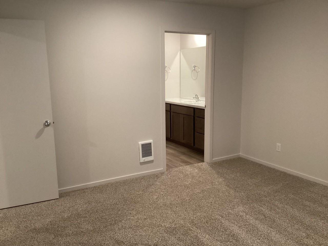 133 S Panda Ct - Photo 6 of 19