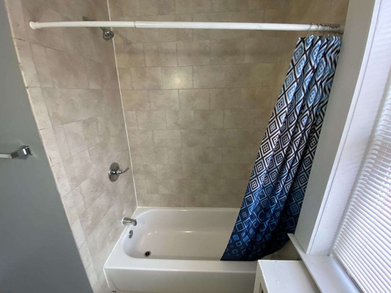 Norton Court Apartments - Photo 5 of 13