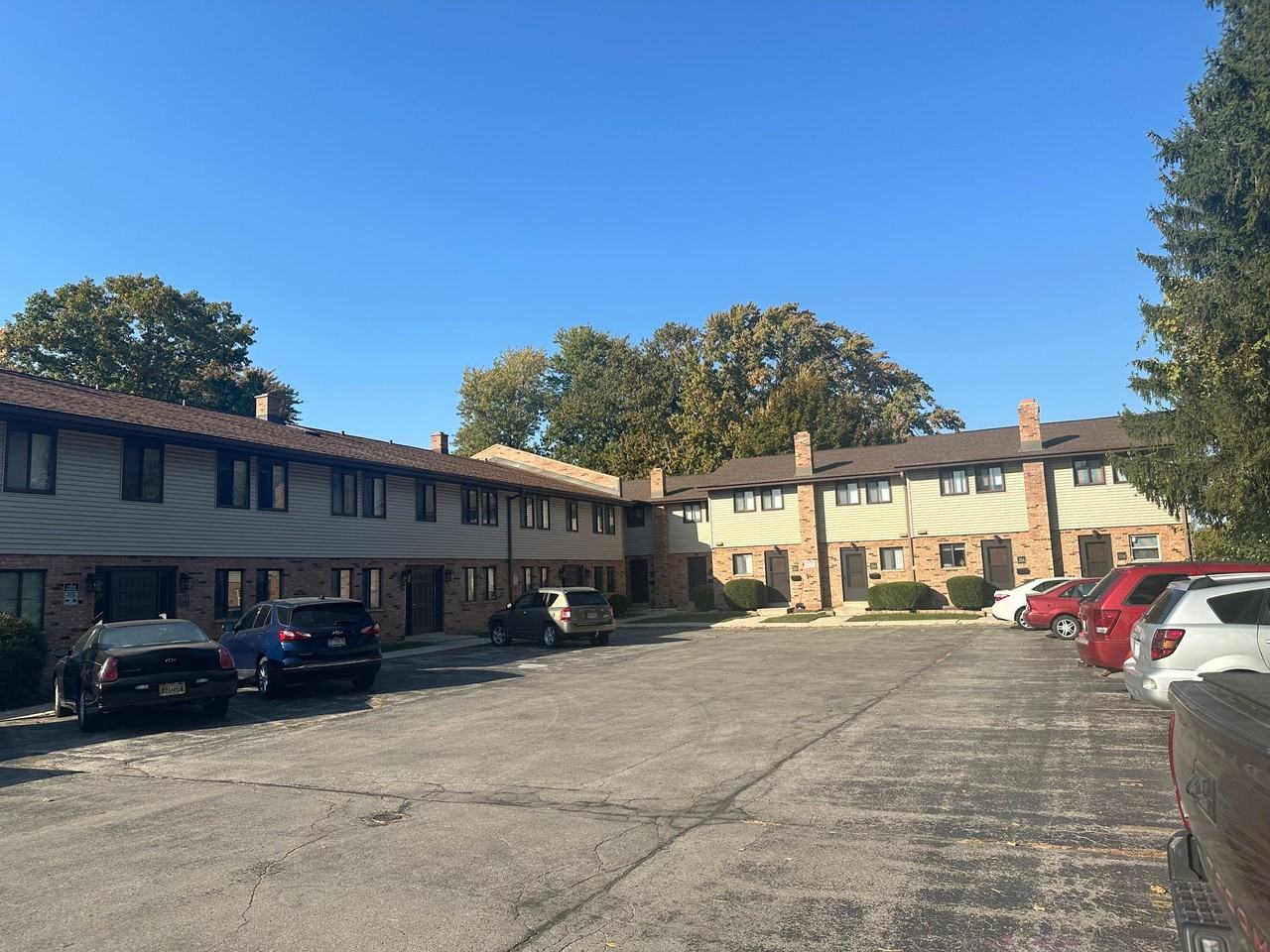 Riverview Apartments - Photo 3 of 44