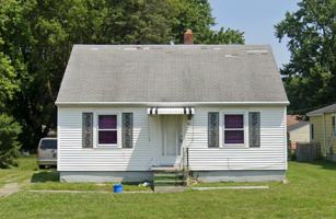 featured image of 912 E 26th St