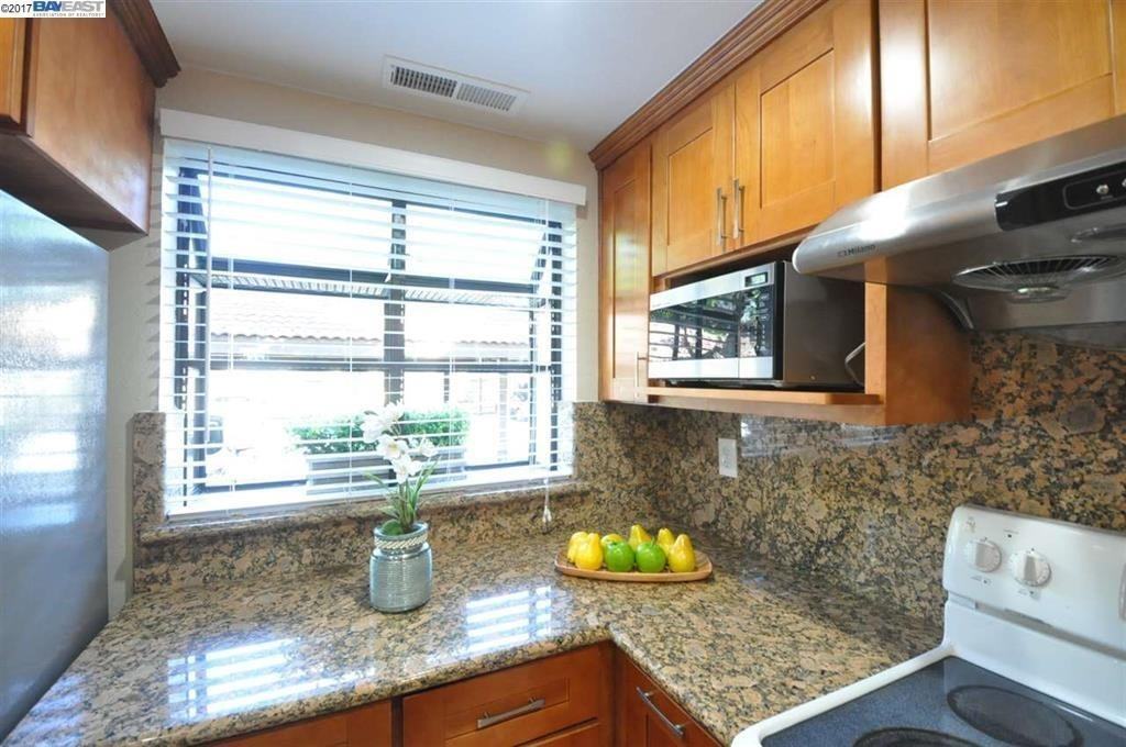 6015 Joaquin Murieta Ave - Photo 6 of 15
