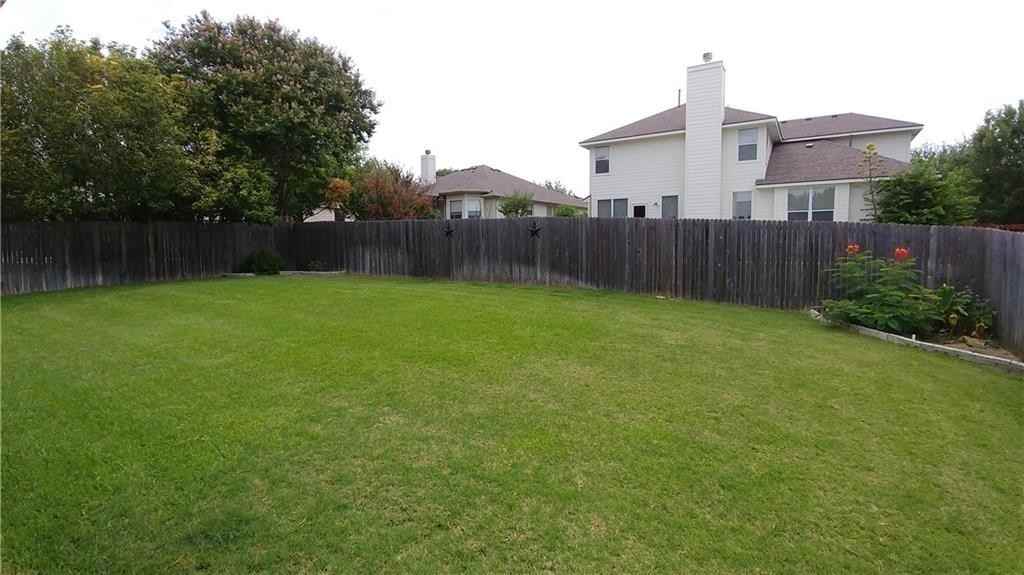 19909 Canterwood Ln - Photo 3 of 38