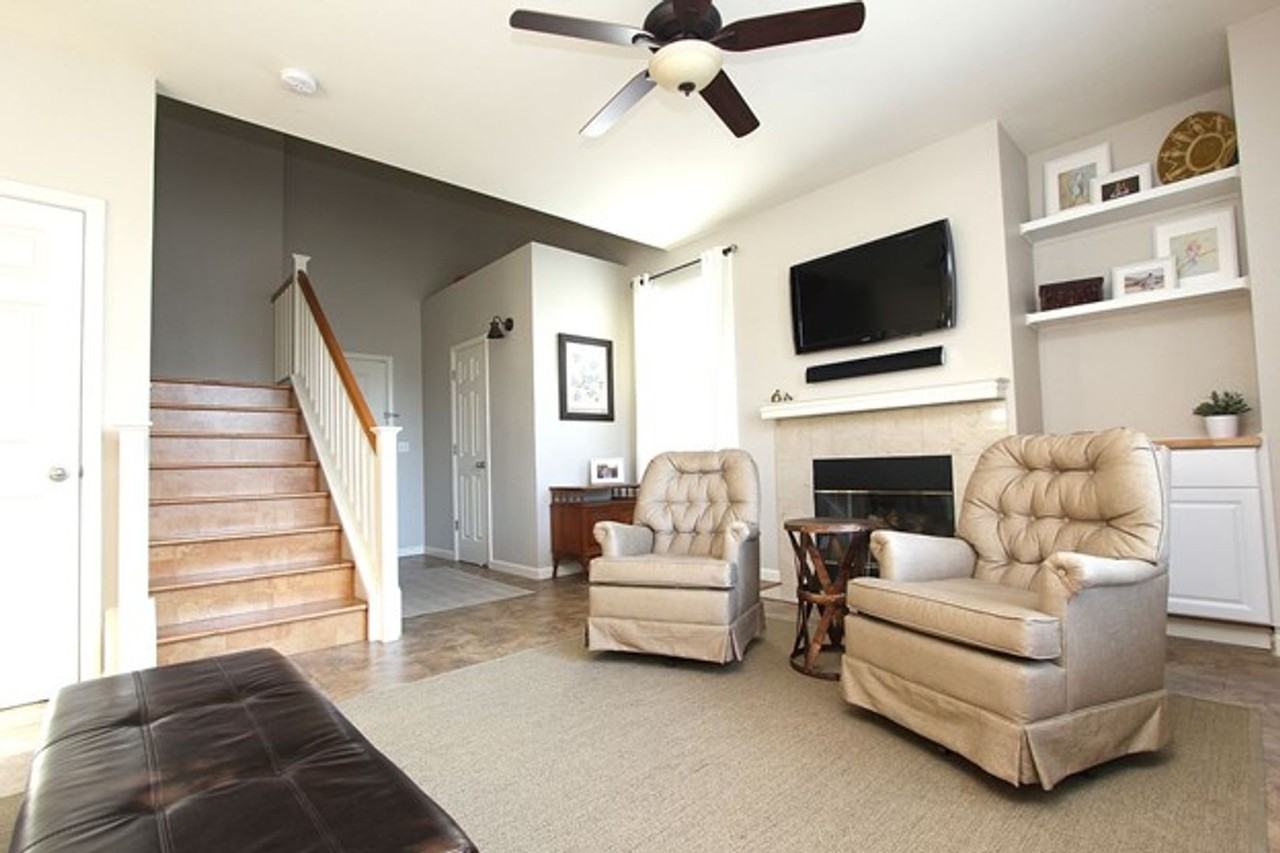 789 Chateau Cir - Photo 3 of 19