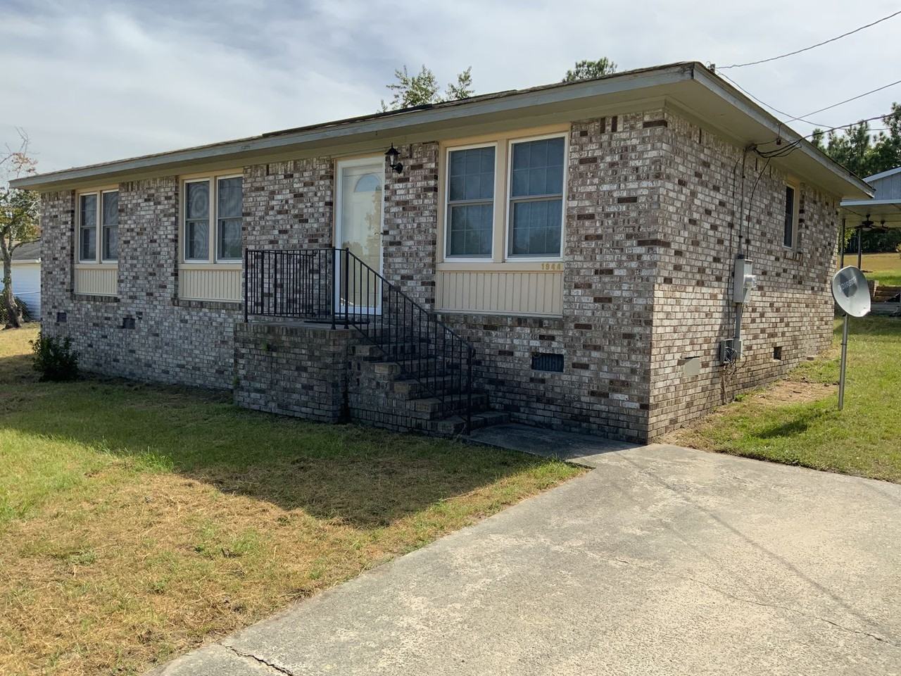 1944 Glenn Rd - Photo 2 of 18