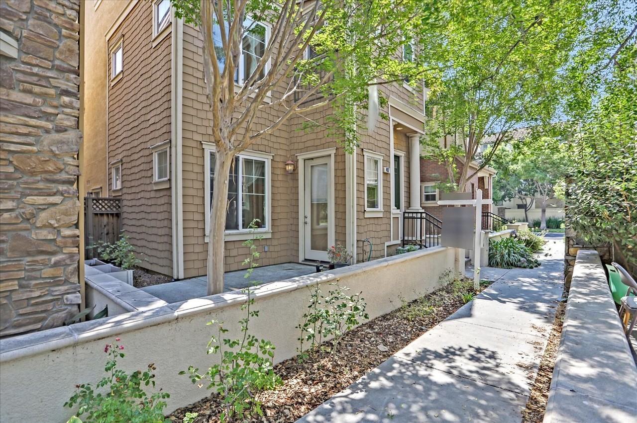 4117 4117 Tobin Cir - 4117 Tobin Circle - Photo 2 of 17