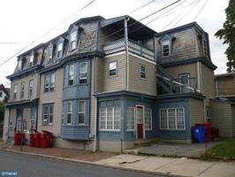 featured image of 301 301 - 305 N York