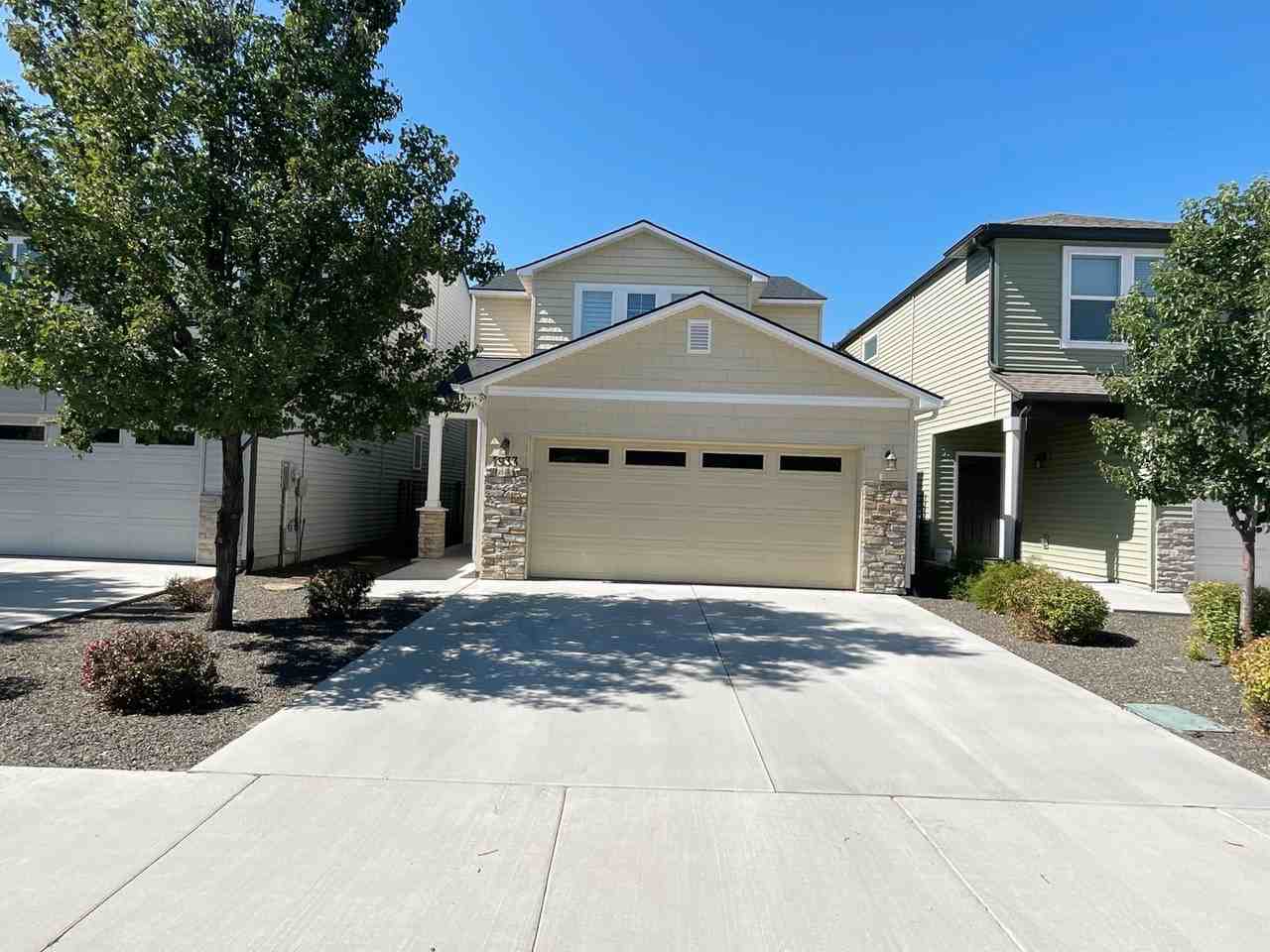 1933 N Justin Ave - Photo 2 of 38