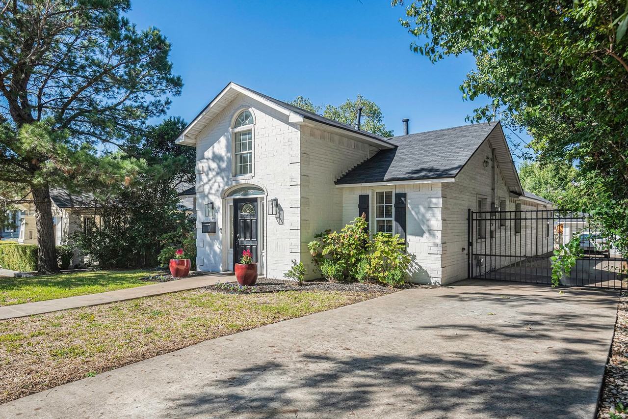 5704 Pershing Ave - Photo 2 of 24