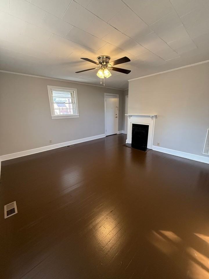 459 Woodruff St - Photo 2 of 9