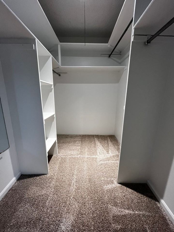 2375 S Linden Ct #112S - Photo 6 of 10