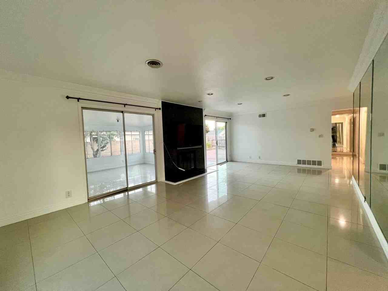 2315 S Artesia St - Photo 2 of 13