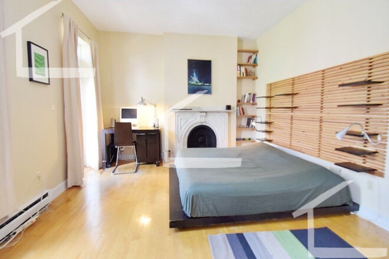 664 Massachusetts Ave - Photo 6 of 7