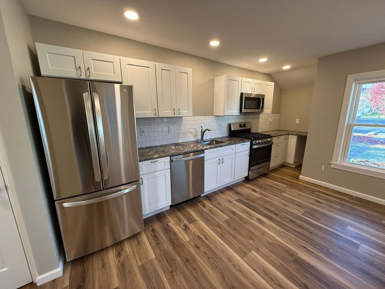 216 S 4th St - Photo 2 of 26