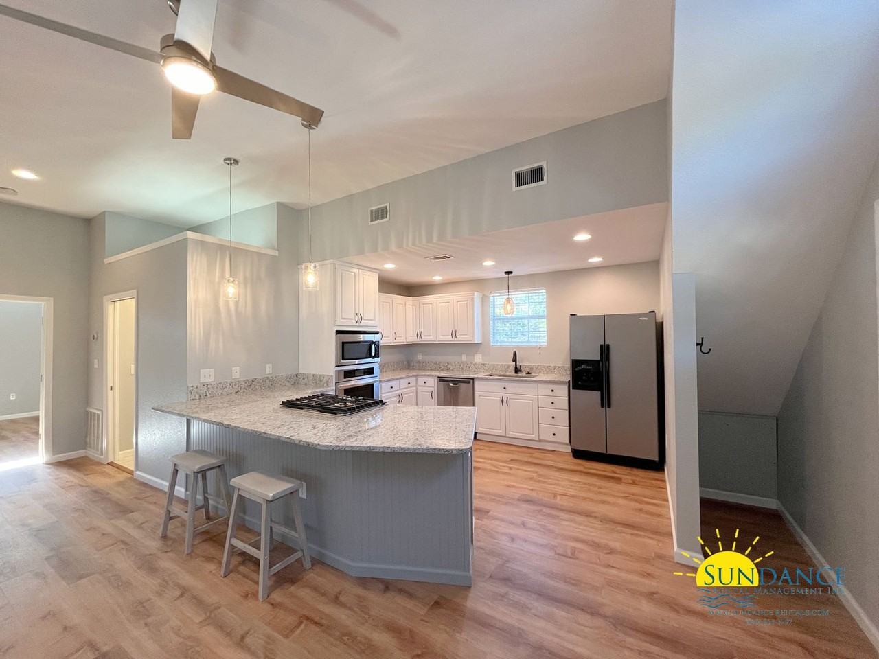 315 Reynolds Ave - Photo 4 of 20