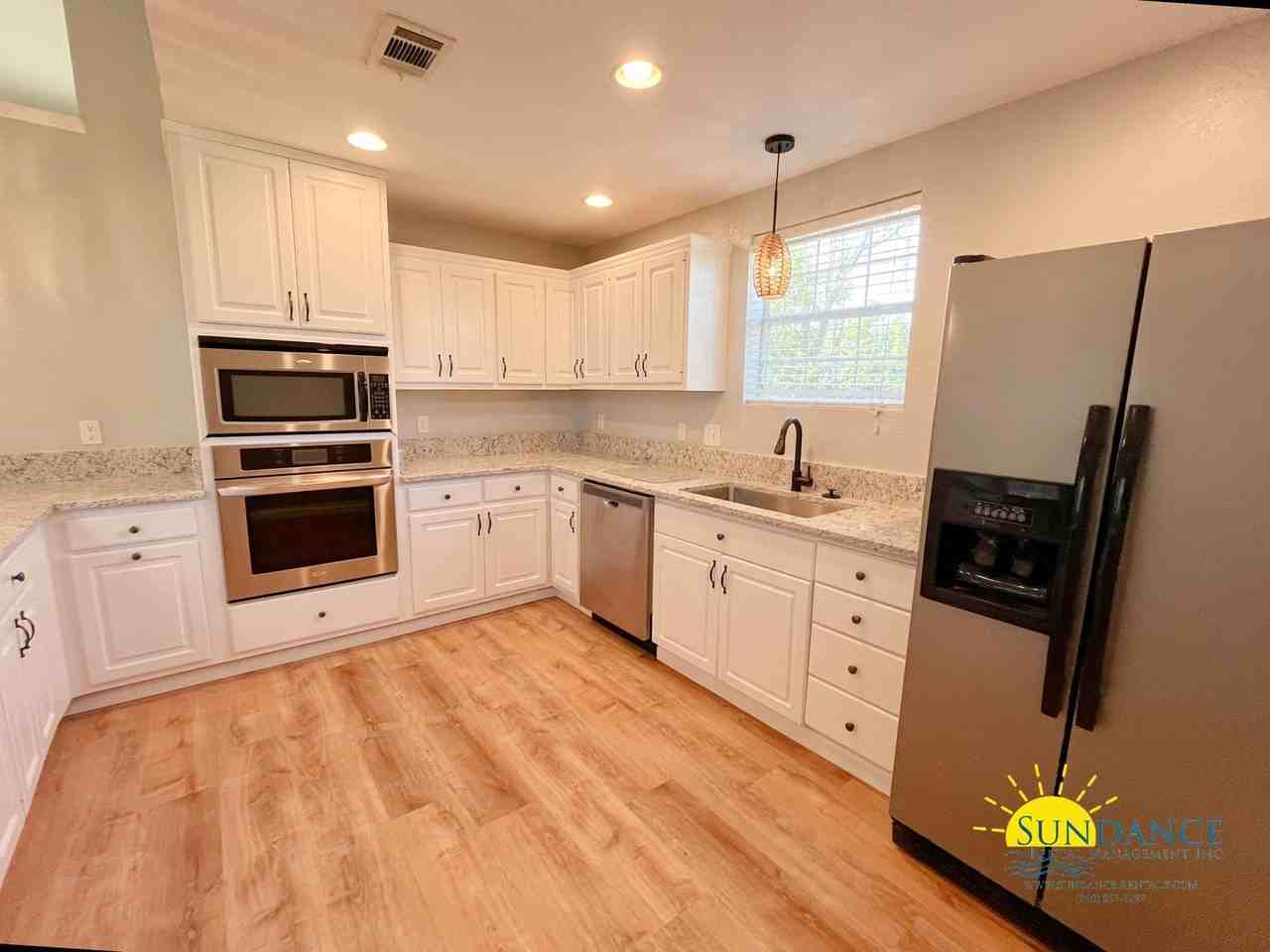 315 Reynolds Ave - Photo 5 of 20