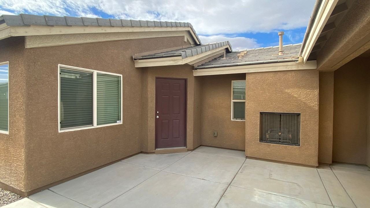 7821 Barntucket Ave - Photo 5 of 22