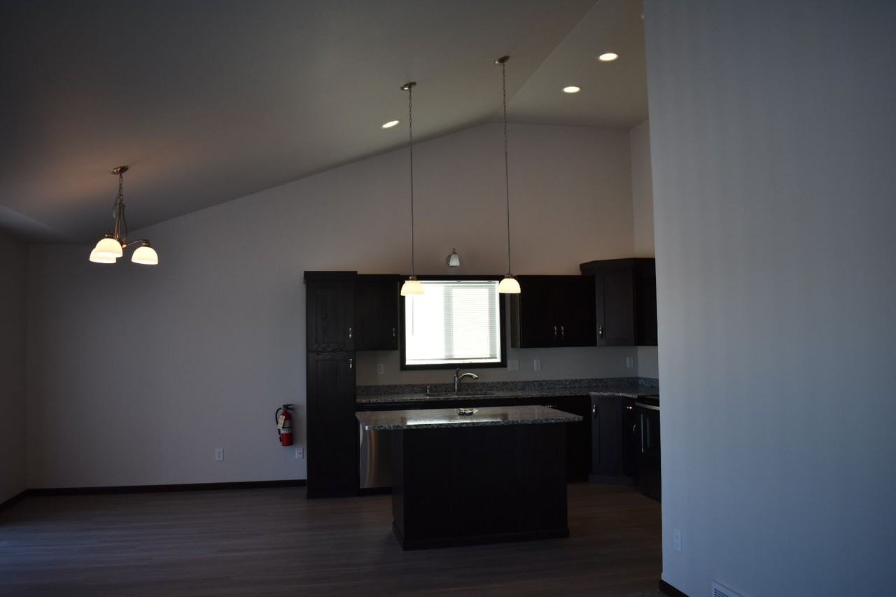 4556 12th St S - Photo 4 of 8