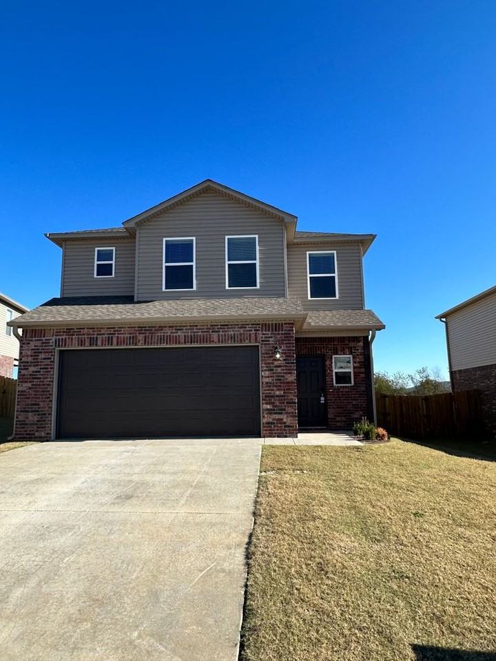 3301 Gulley Ln - Photo 4 of 30