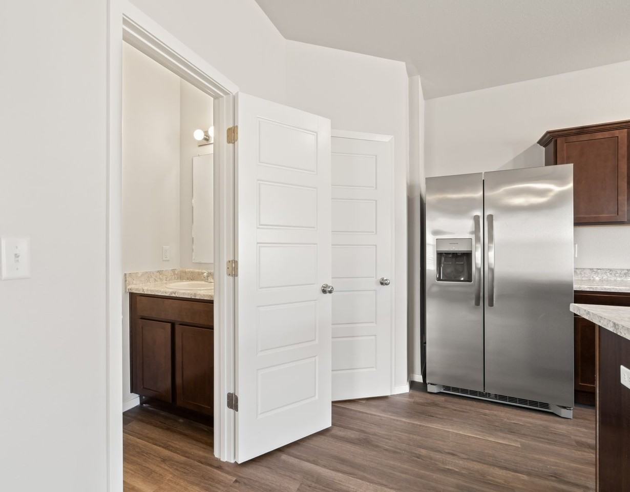 3301 Gulley Ln - Photo 7 of 29