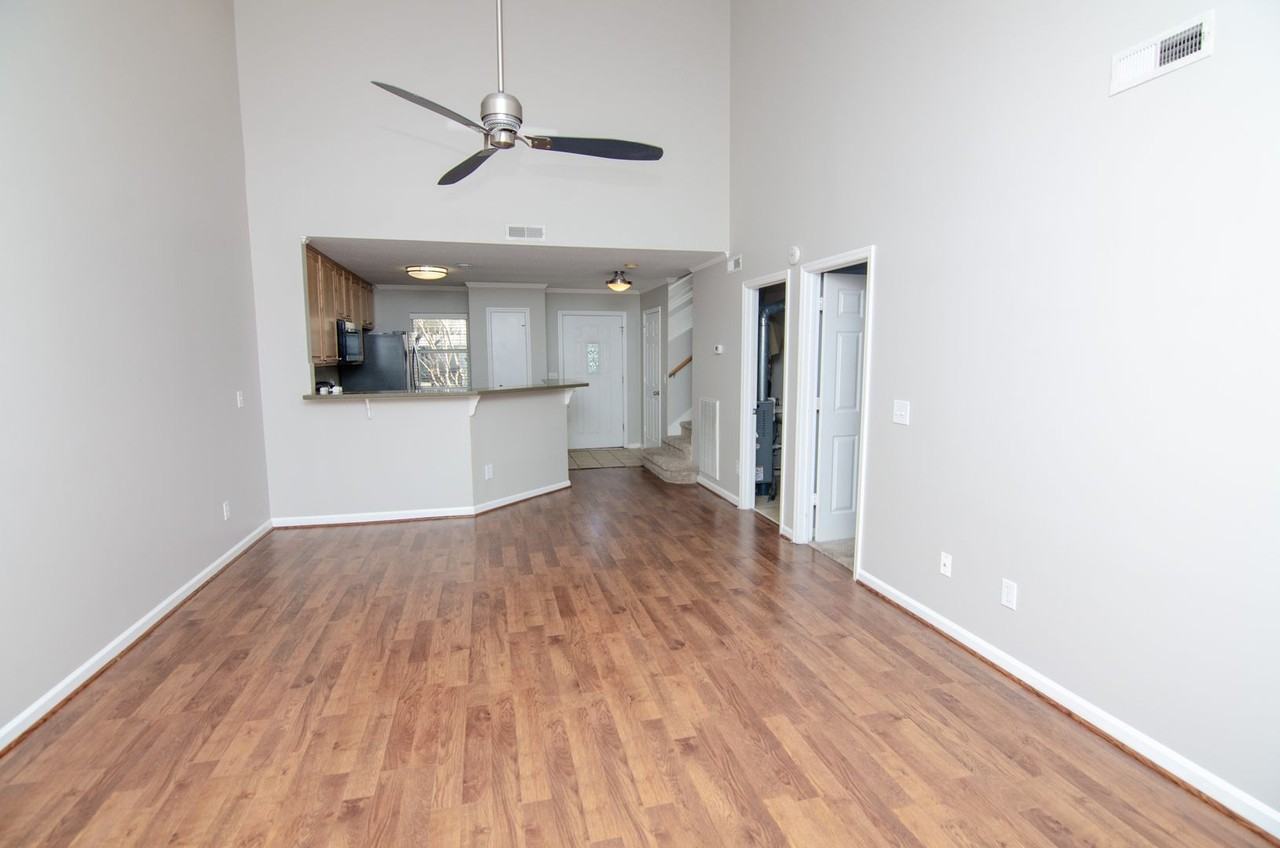 1801 Brockton Pl - Photo 6 of 31