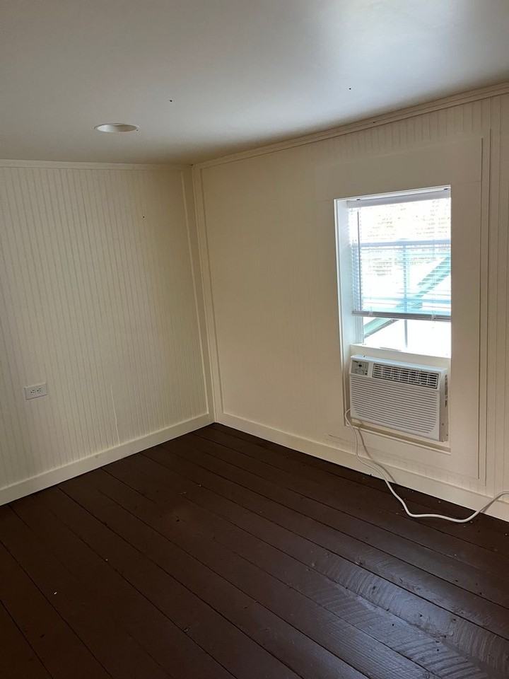 6872 Blackwell Ln - Photo 2 of 21