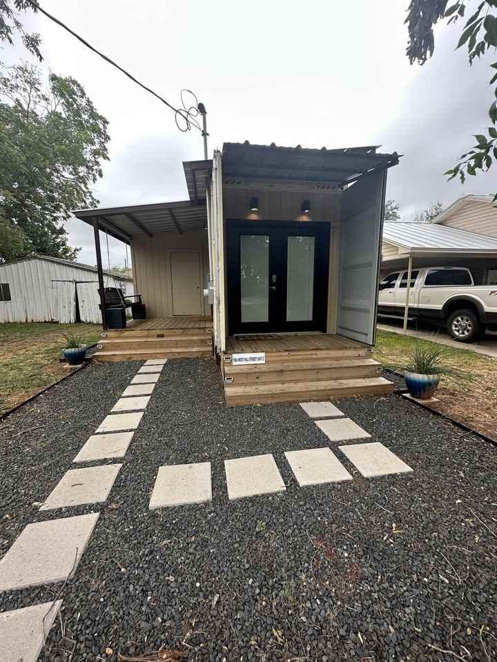 1004 W Hill St #C - Photo 7 of 16