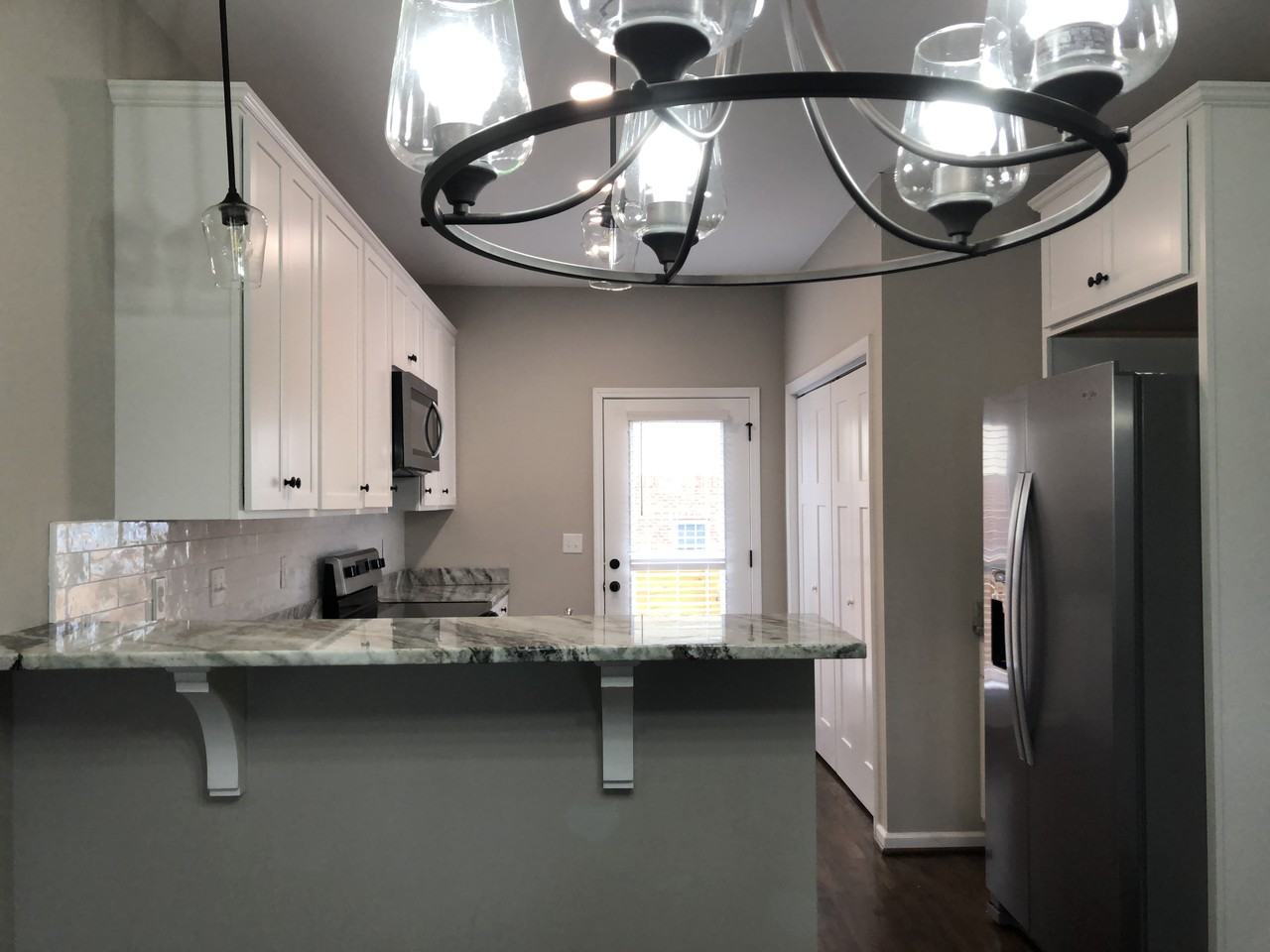 114 Landmark Ct - Photo 3 of 11