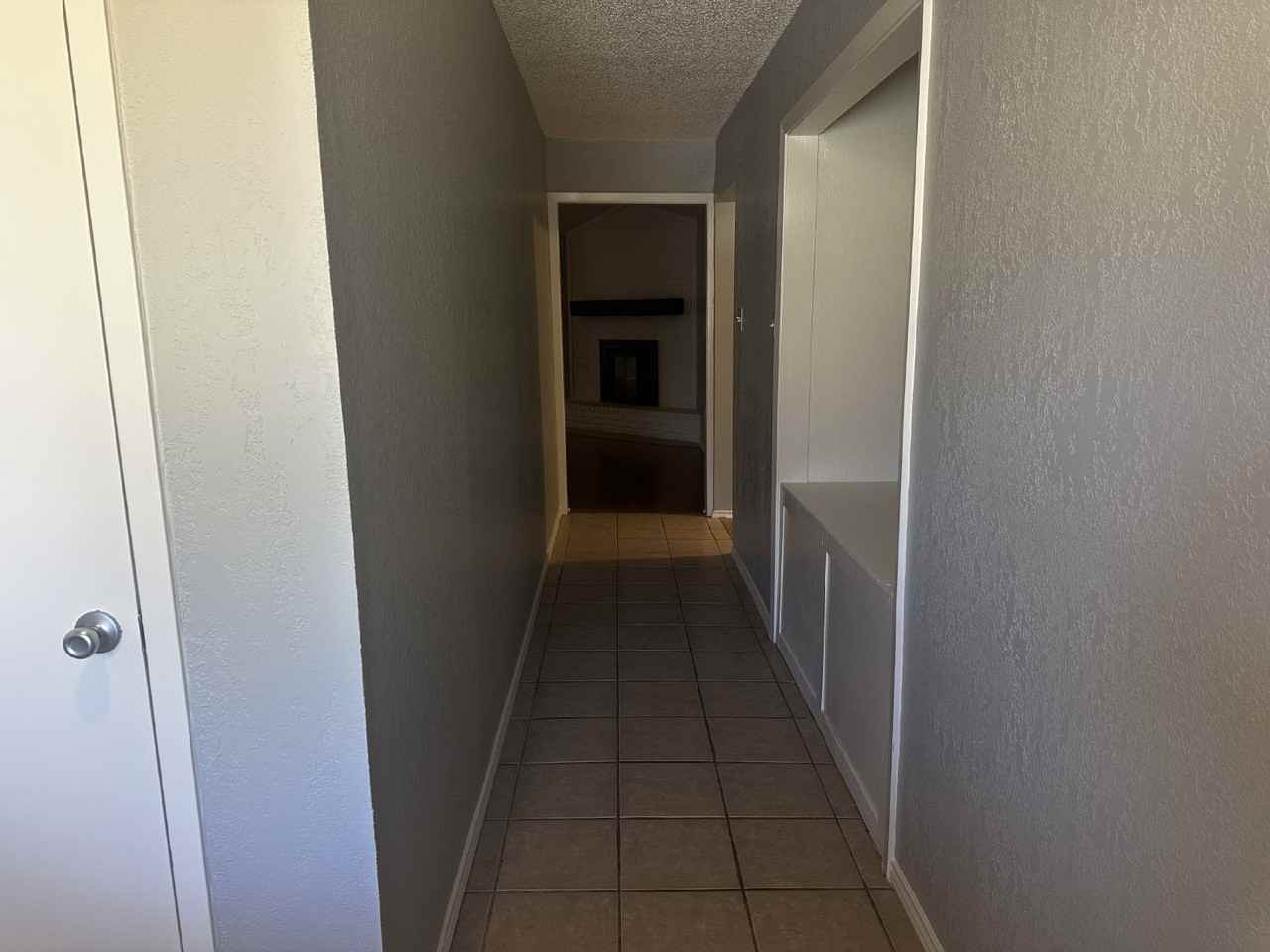 200 Thompson Cir - Photo 2 of 20