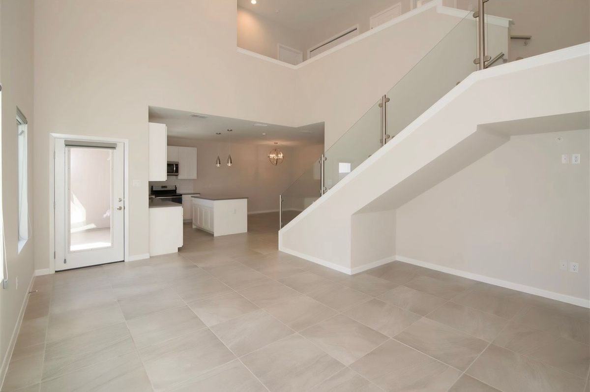 10902 International Blvd - Photo 3 of 14