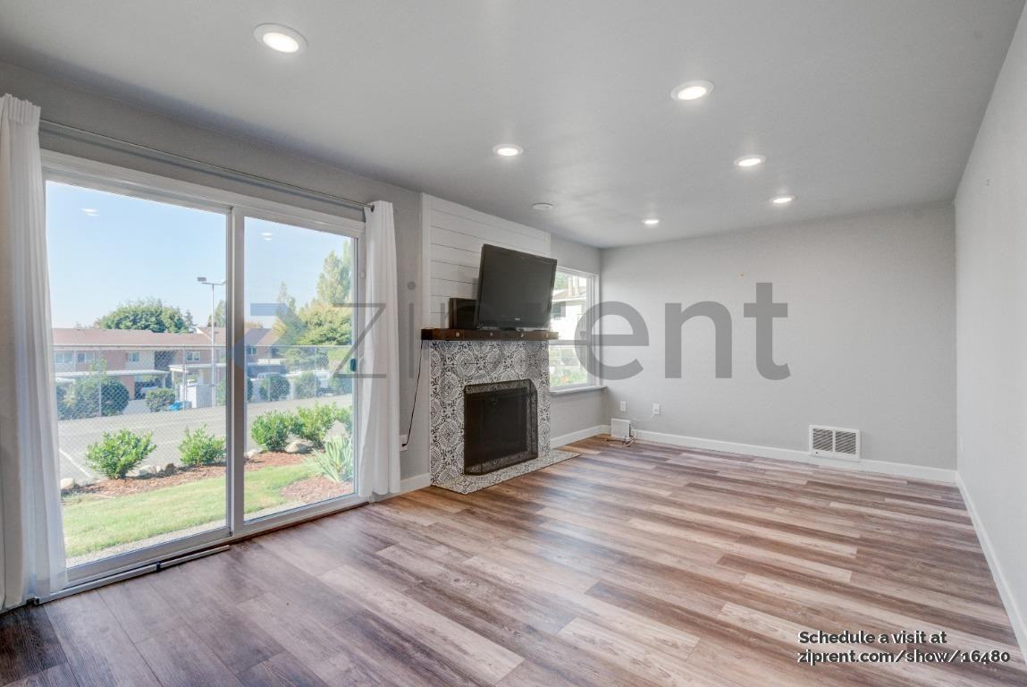 23617 112th Ave Se #F102 - Photo 3 of 16