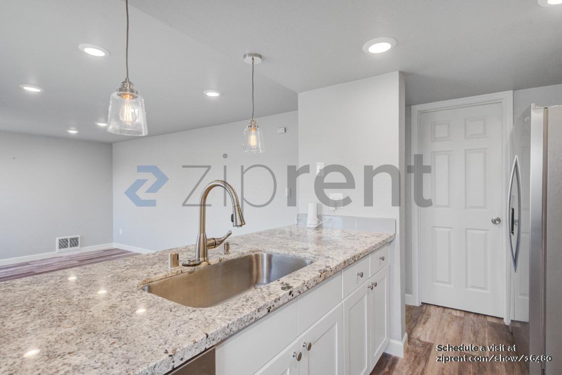 23617 112th Ave Se #F102 - Photo 5 of 16