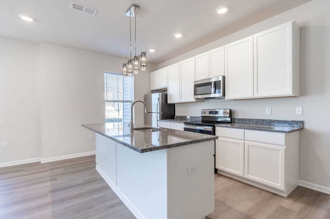 Sadsbury Square - Photo 4 of 19