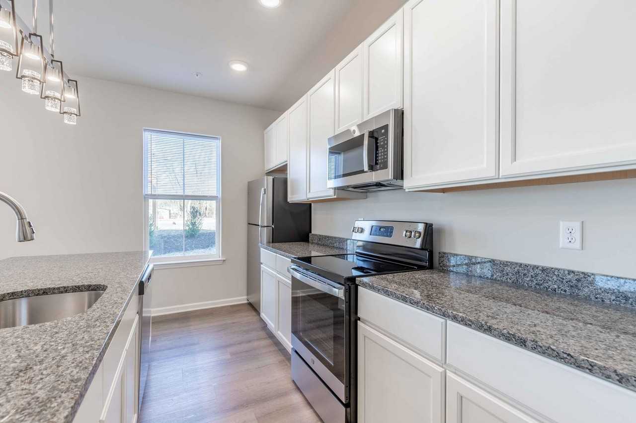 Sadsbury Square - Photo 6 of 19