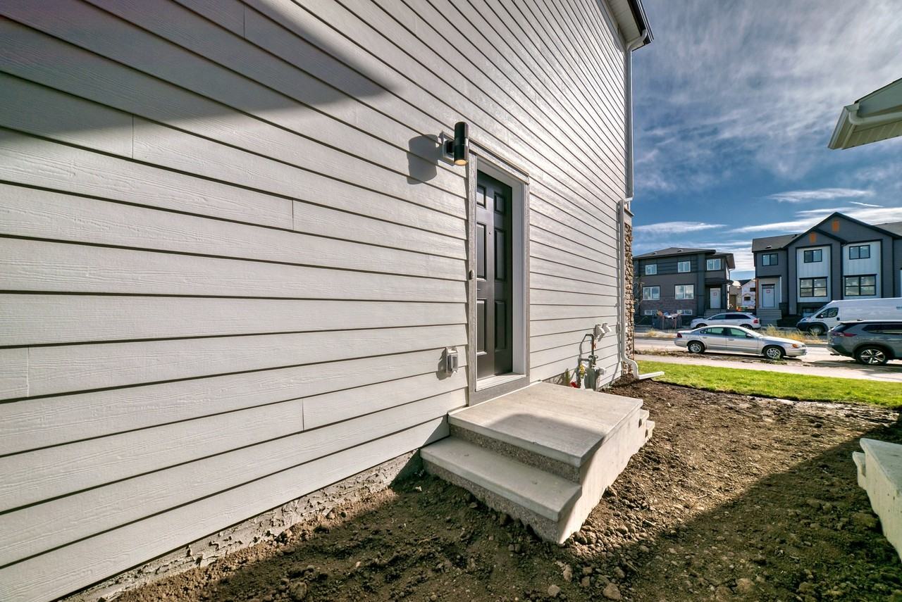 1054 Mahogany Boulevard Southeast - Photo 6 of 9