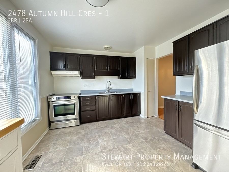 2478 Autumn Hill Cres #1 - Photo 2 of 13