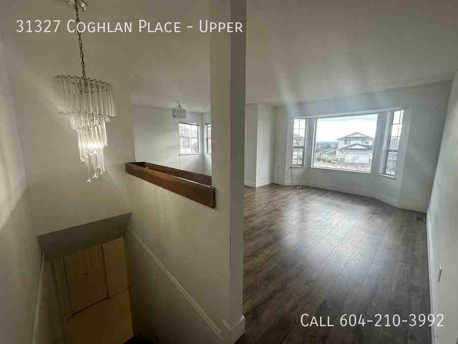 31327 Coghlan Pl - Photo 3 of 13
