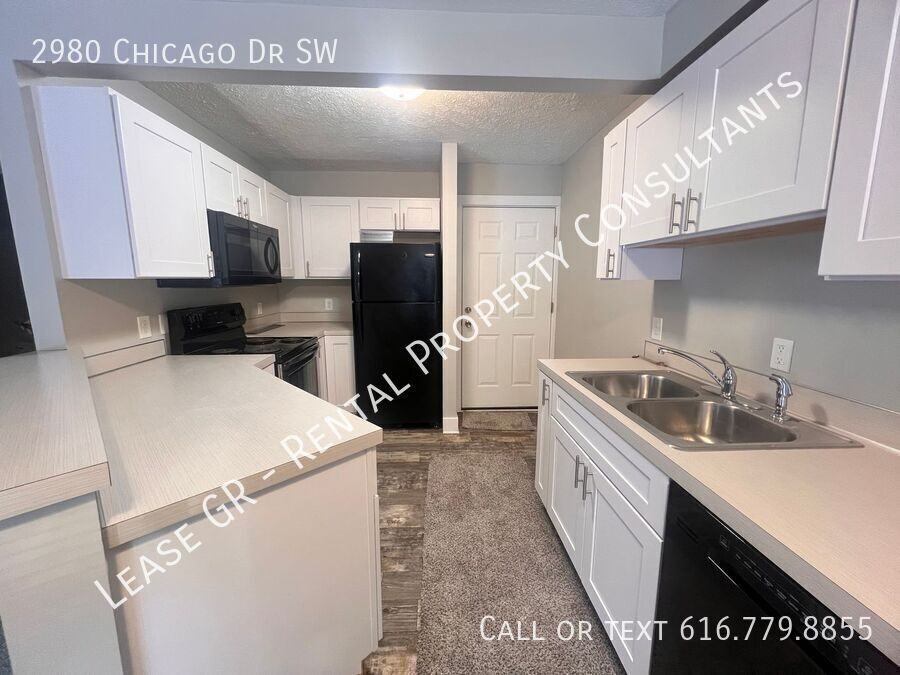 2980 Chicago Dr Sw - Photo 3 of 8