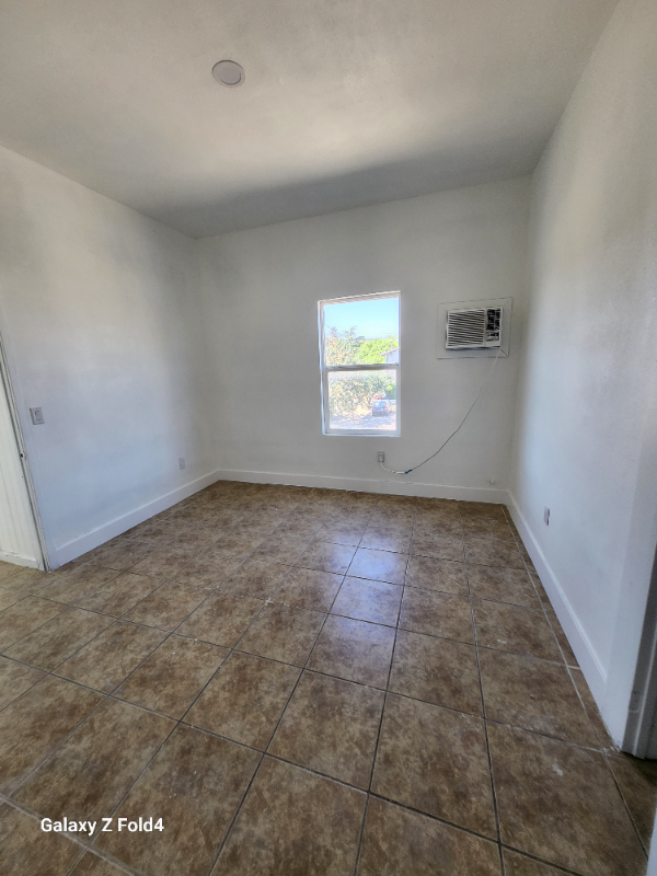 1701 Owens St #D - Photo 2 of 11