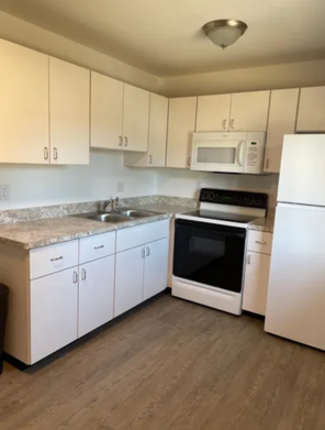 3919 Valley Dr #3919 - Photo 3 of 12