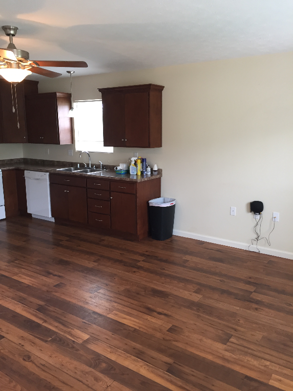 121 Hillwood Dr #121 - Photo 2 of 9