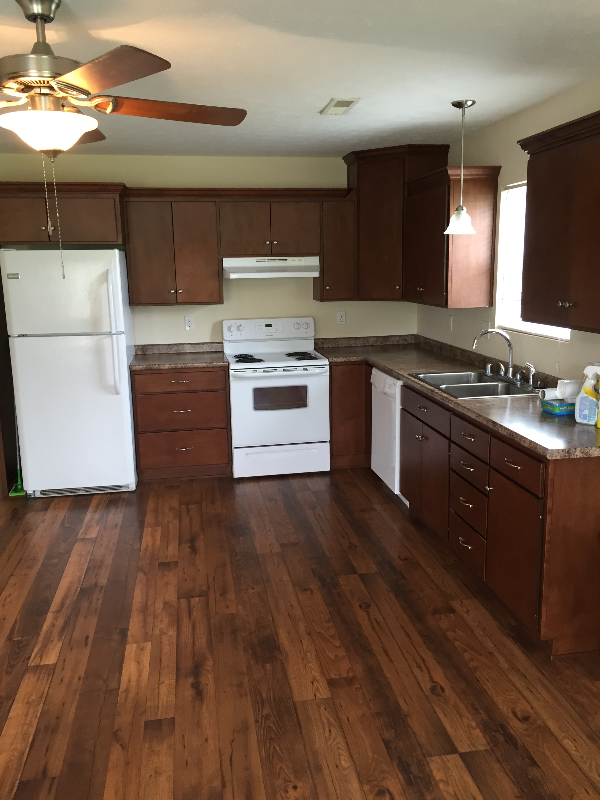 121 Hillwood Dr #121 - Photo 3 of 9