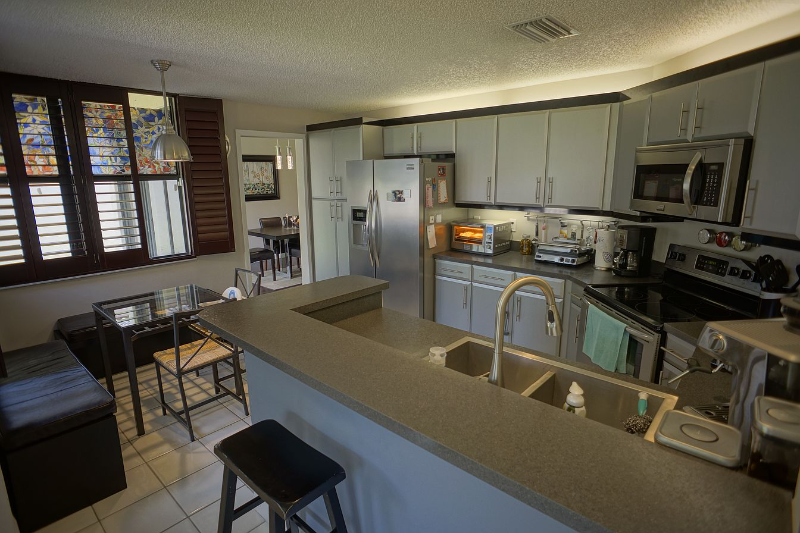 105 Nwavenue - Photo 3 of 11