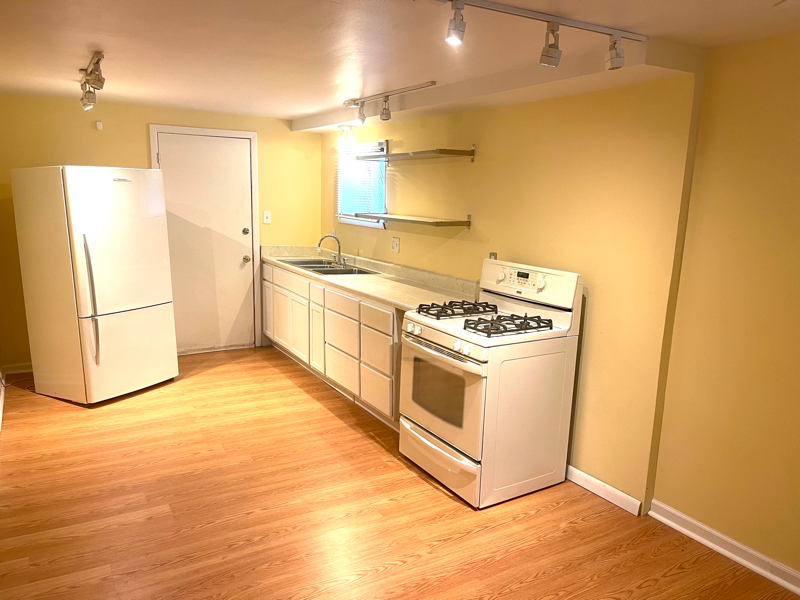 2716 E 76th Pl #G - Photo 2 of 4