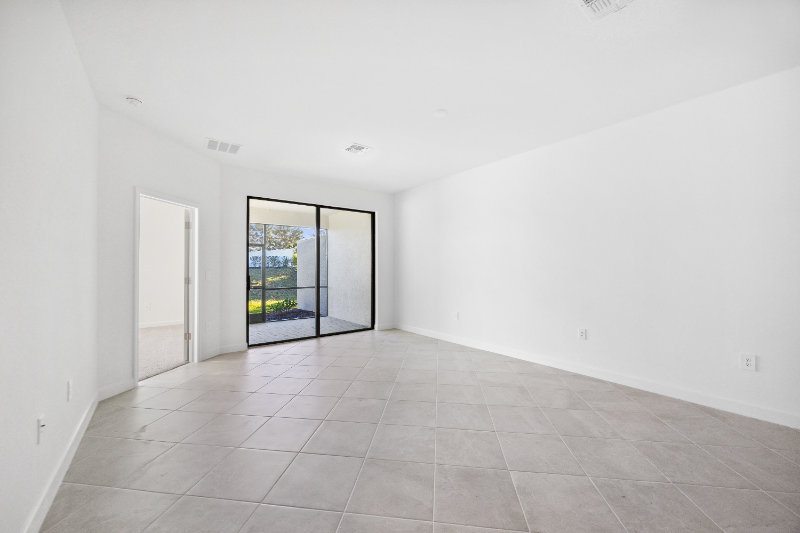 15810 Sunny Day Drive - Photo 5 of 16