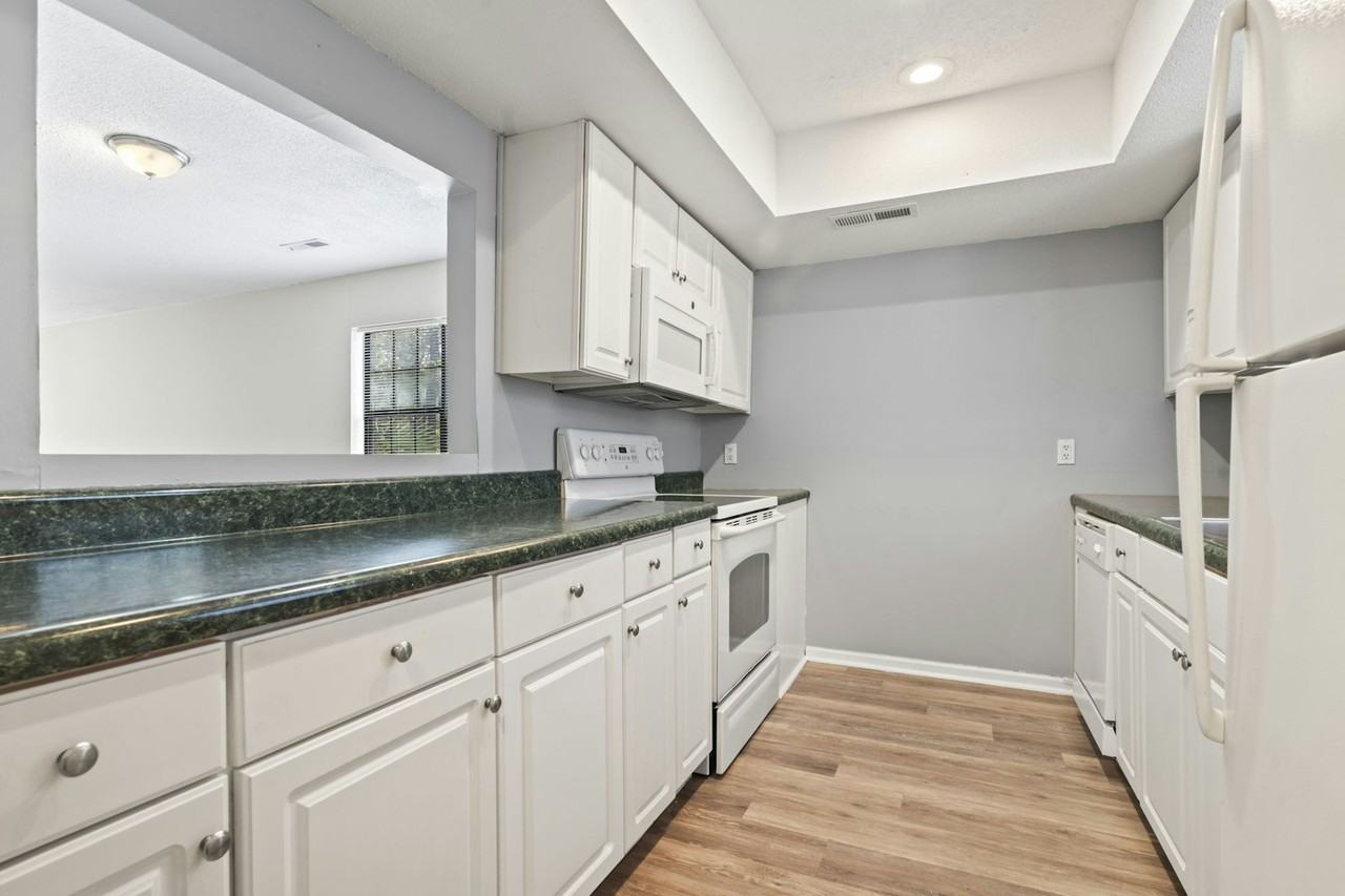 6412 Spice Bush Crescent - Photo 2 of 20