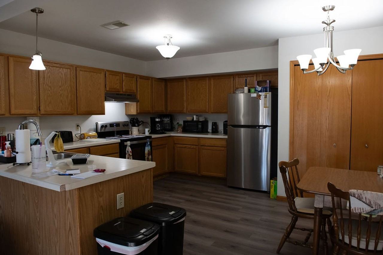 609 - Dayton St - Photo 2 of 8