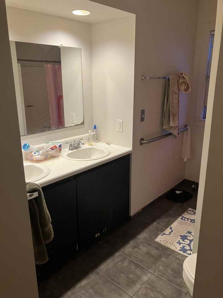 1004 S Forest Ave #3 - Photo 4 of 12