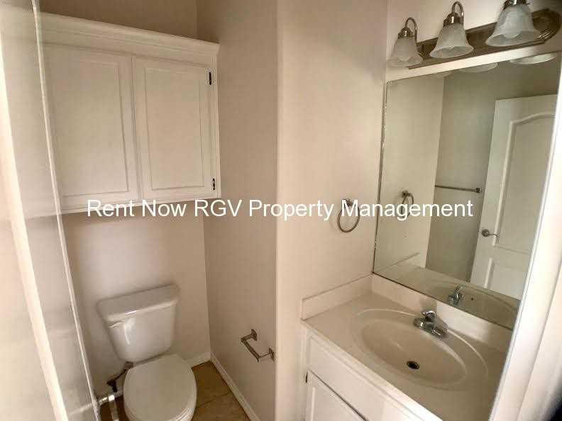 2723 Nassau St #1 - Photo 6 of 11