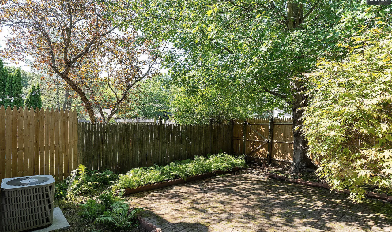 238 Woodscape Dr #NA - Photo 2 of 31
